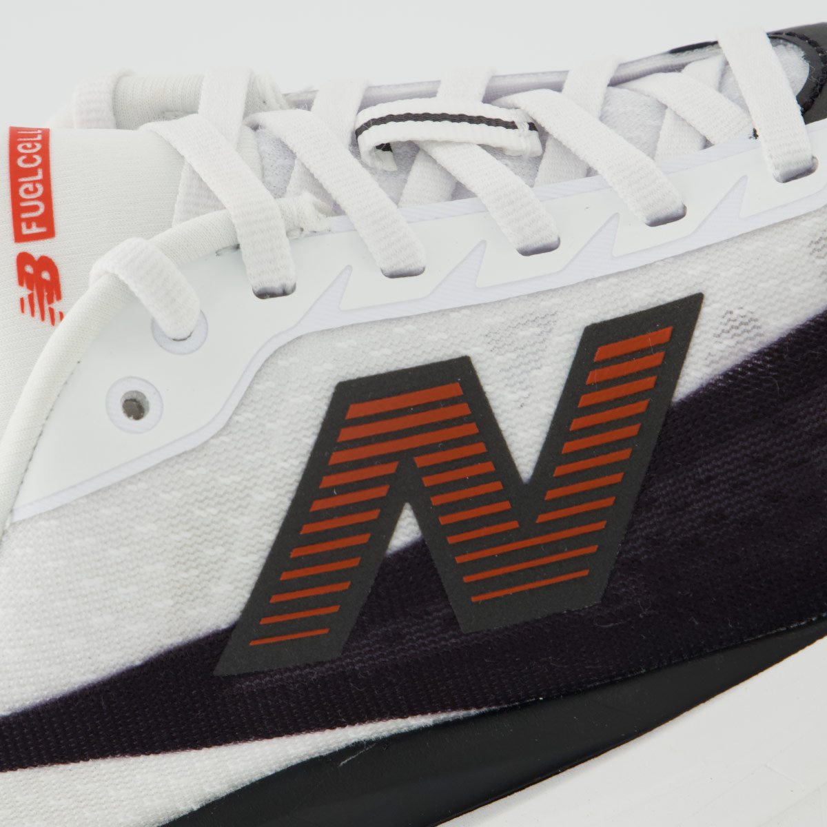 Tênis New Balance Fuelcell Rebel V5 M Branco e Preto Preto 7
