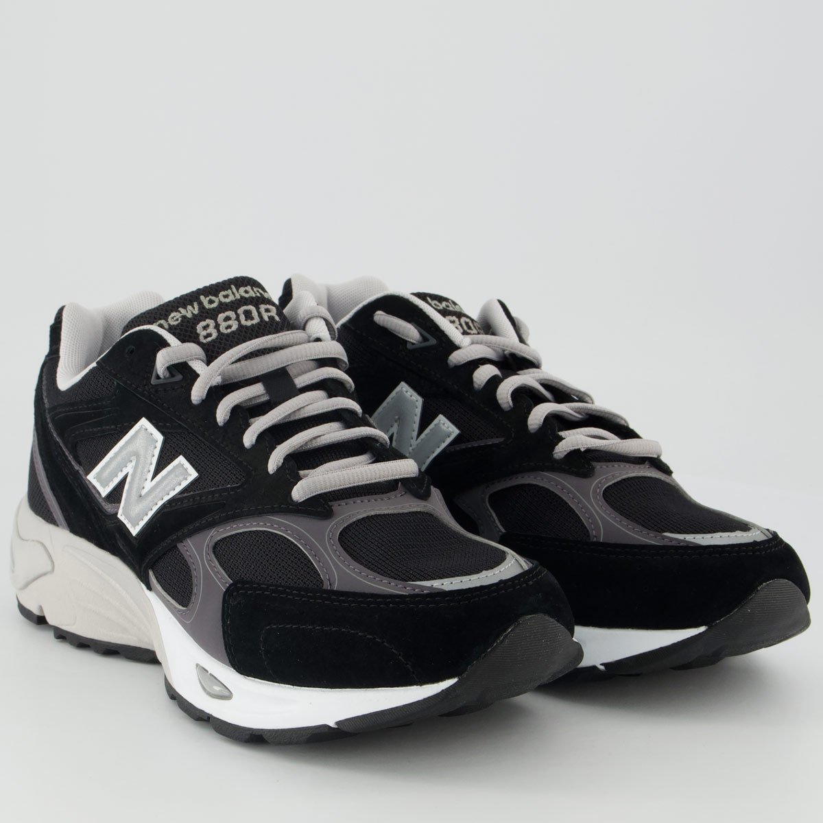 Tênis New Balance 880R Preto e Cinza Cinza 2