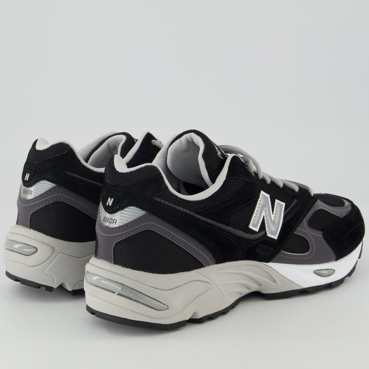 Tênis New Balance 880R Preto e Cinza Cinza 3
