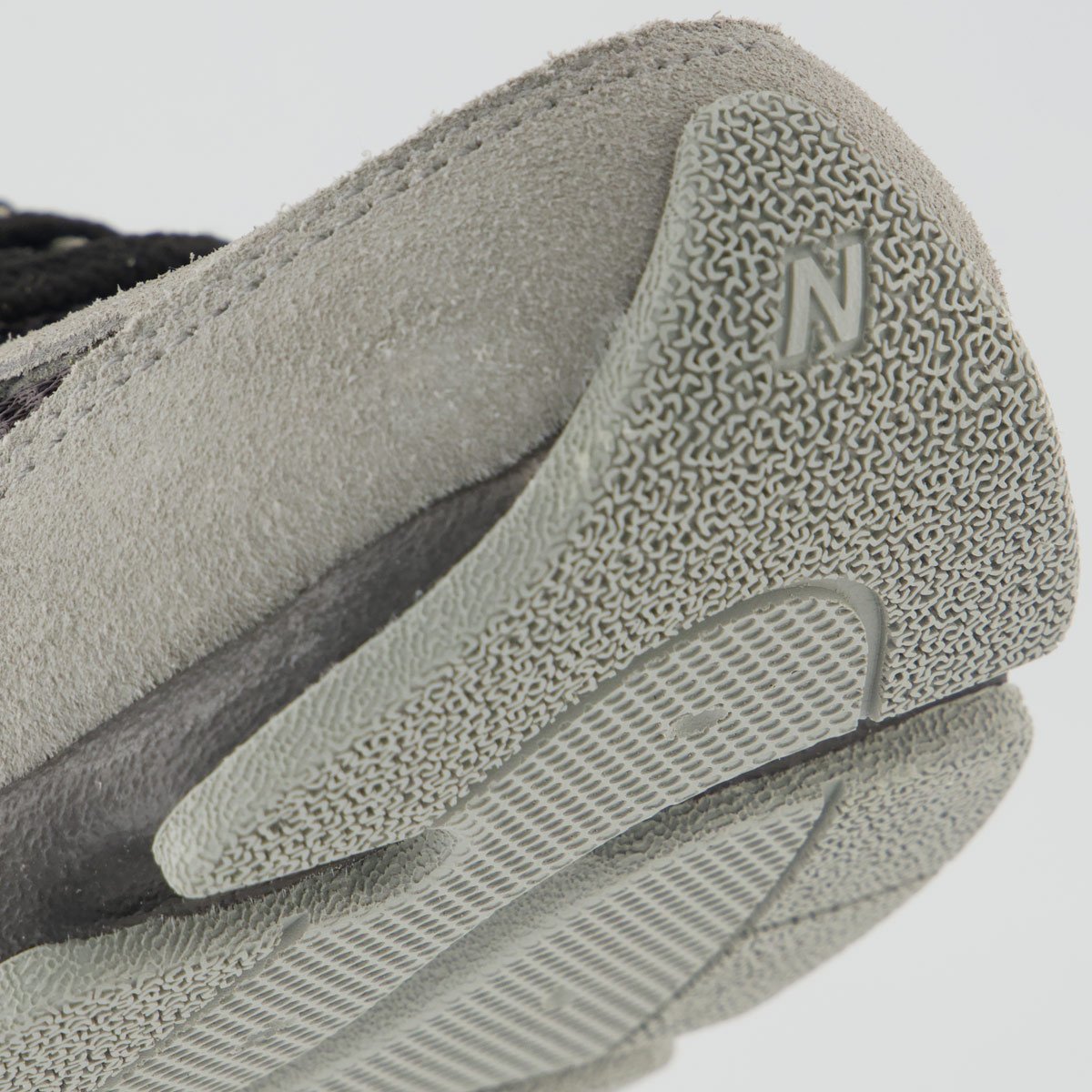 Tênis New Balance 603 Cinza e Preto Cinza 8