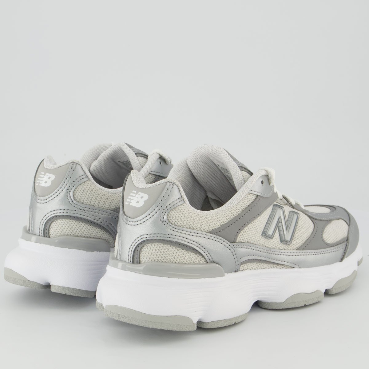 Tênis New Balance 603 Feminino Cinza e Prata Cinza 3