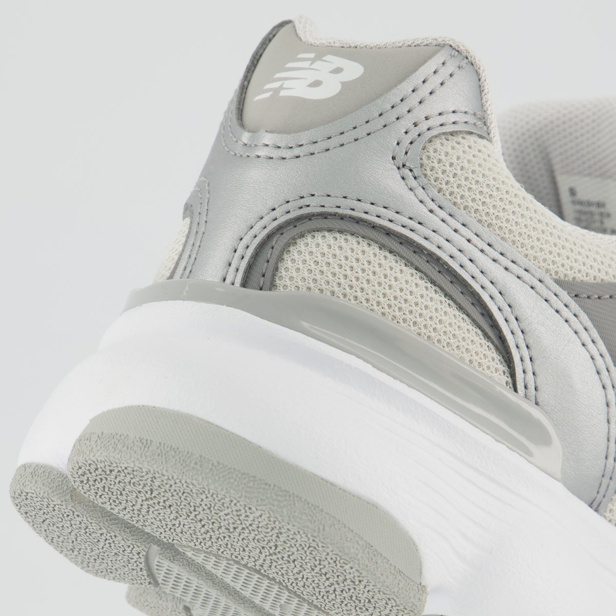 Tênis New Balance 603 Feminino Cinza e Prata Cinza 6