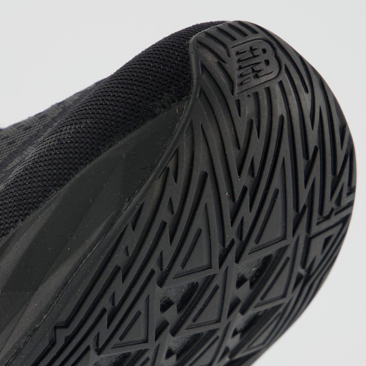 Tênis New Balance Fuelcell Rebel V5 Feminino All Black Preto 8