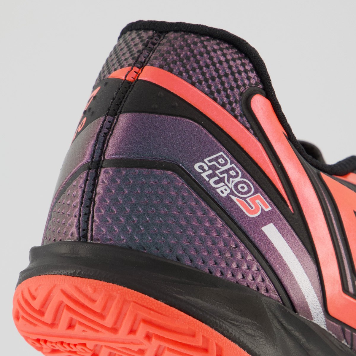 Chuteira Umbro Pro 5 Bump Club II Futsal Preta e Laranja Preto 6
