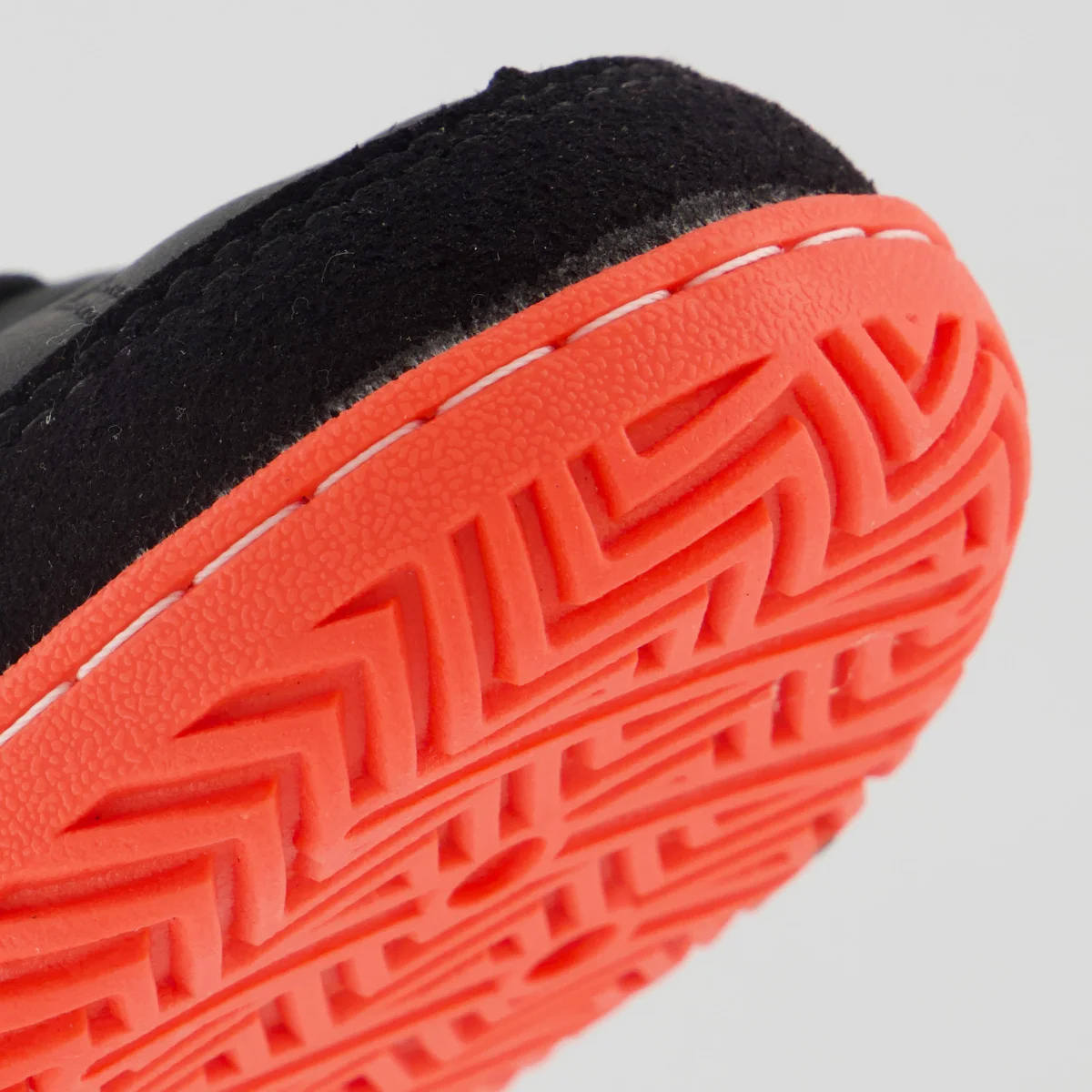 Chuteira Umbro Pro 5 Bump Club II Futsal Preta e Laranja Preto 8