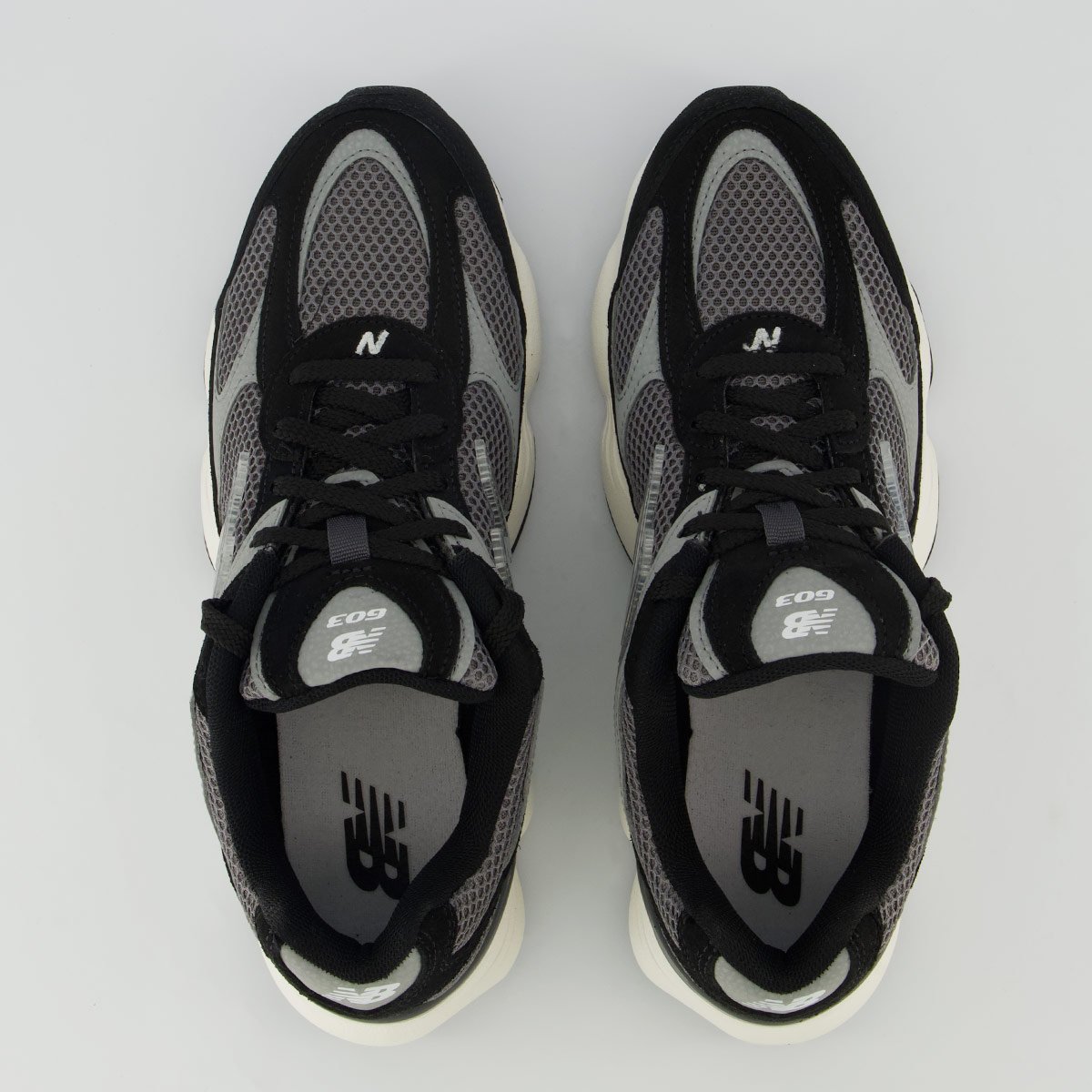 Tênis New Balance 603 Preto Preto 4
