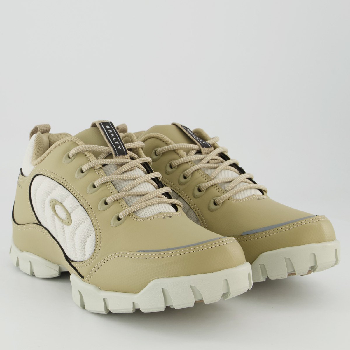 Tenis Oakley Halftrack Low III Bege e Off WHite Branco 2