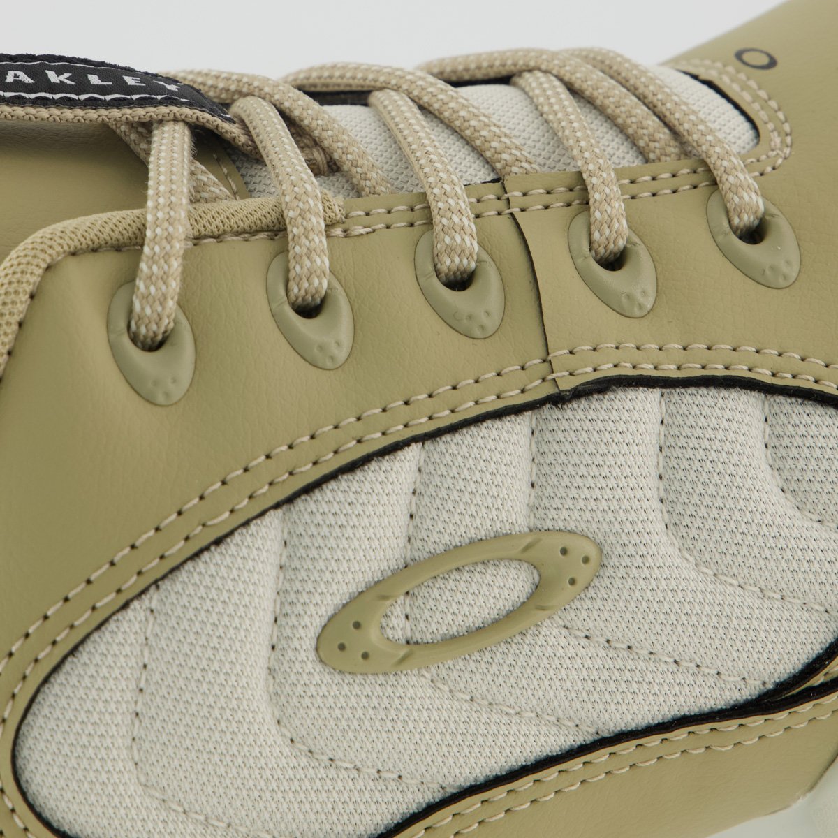 Tenis Oakley Halftrack Low III Bege e Off WHite Branco 7