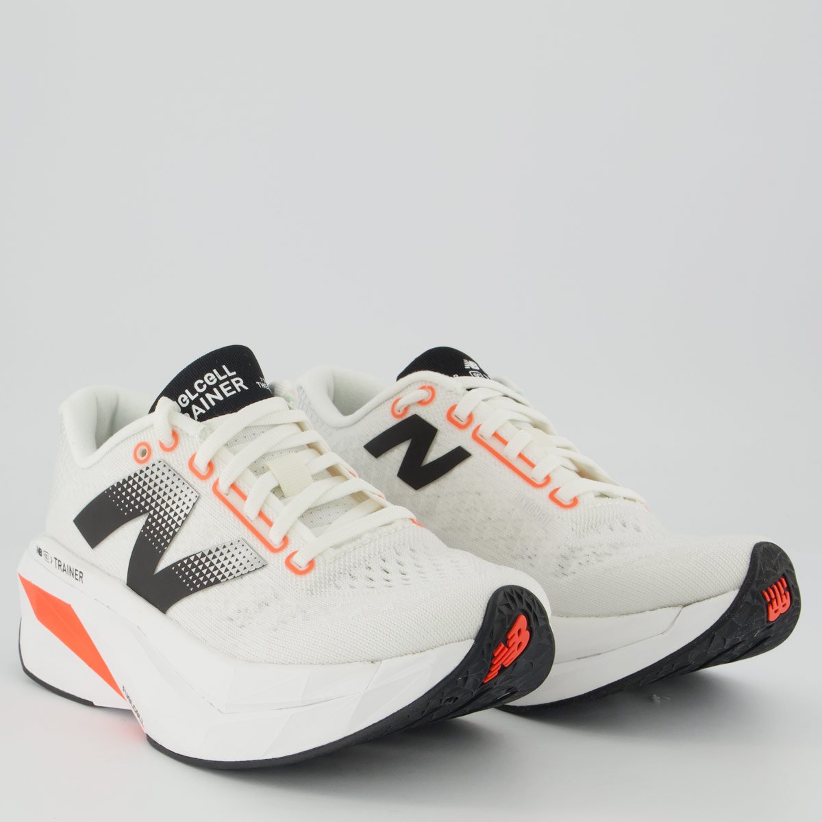 Tênis New Balance Fuelcell Supercomp Trainer V3 Feminino Branco e Laranja Branco 2