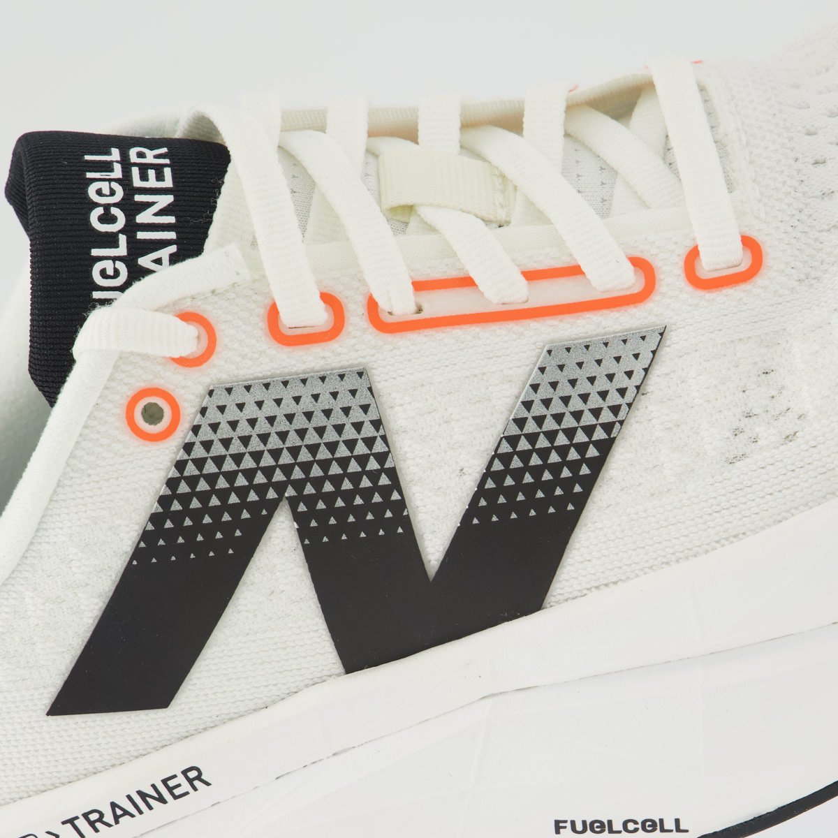 Tênis New Balance Fuelcell Supercomp Trainer V3 Feminino Branco e Laranja Branco 7