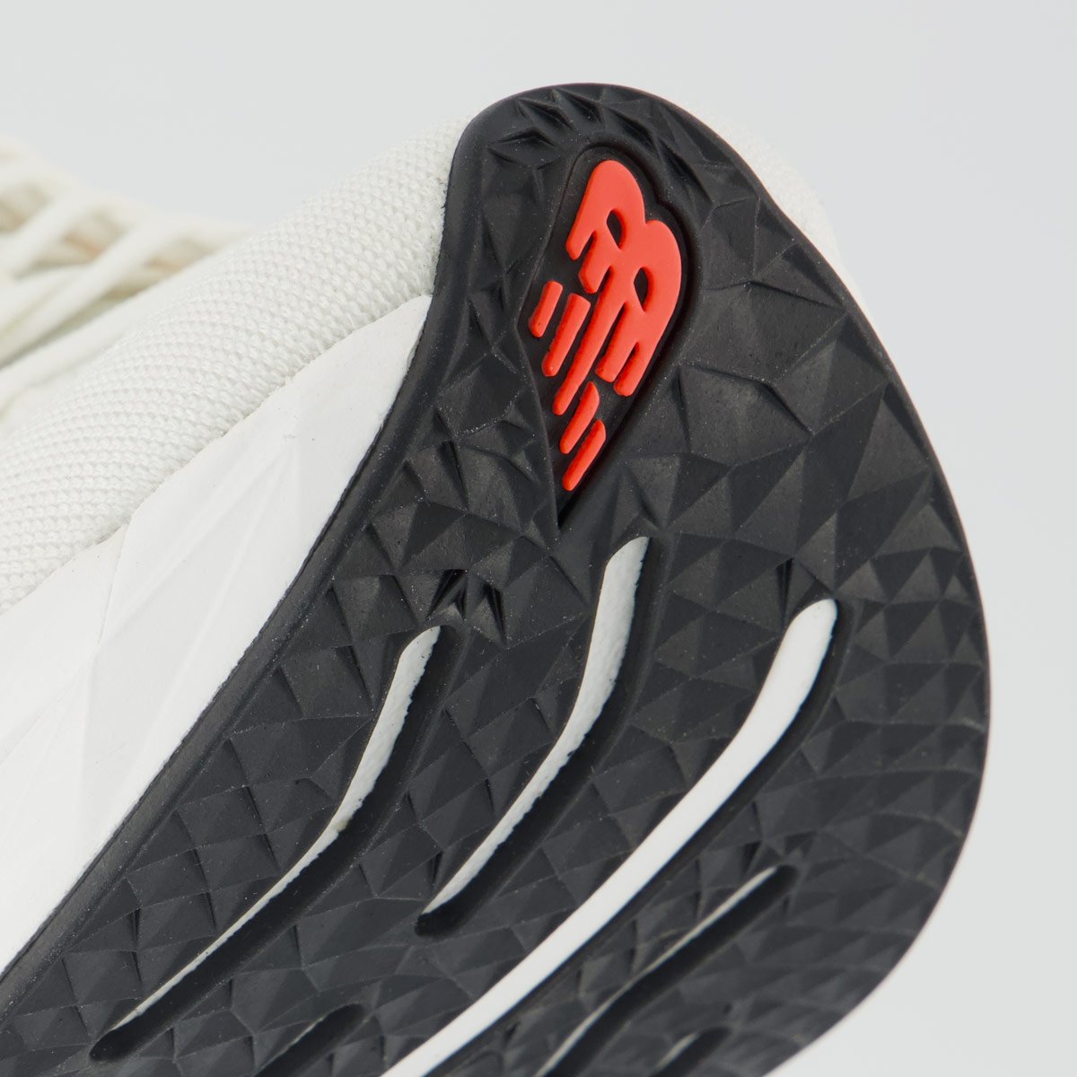 Tênis New Balance Fuelcell Supercomp Trainer V3 Feminino Branco e Laranja Branco 8