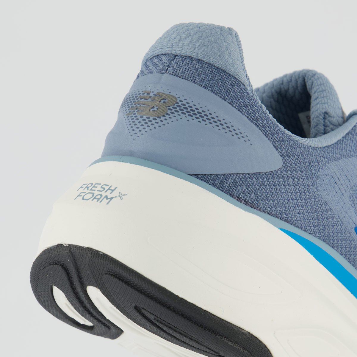 Tênis New Balance Fresh Foam X More V6 Azul e Branco Azul 6
