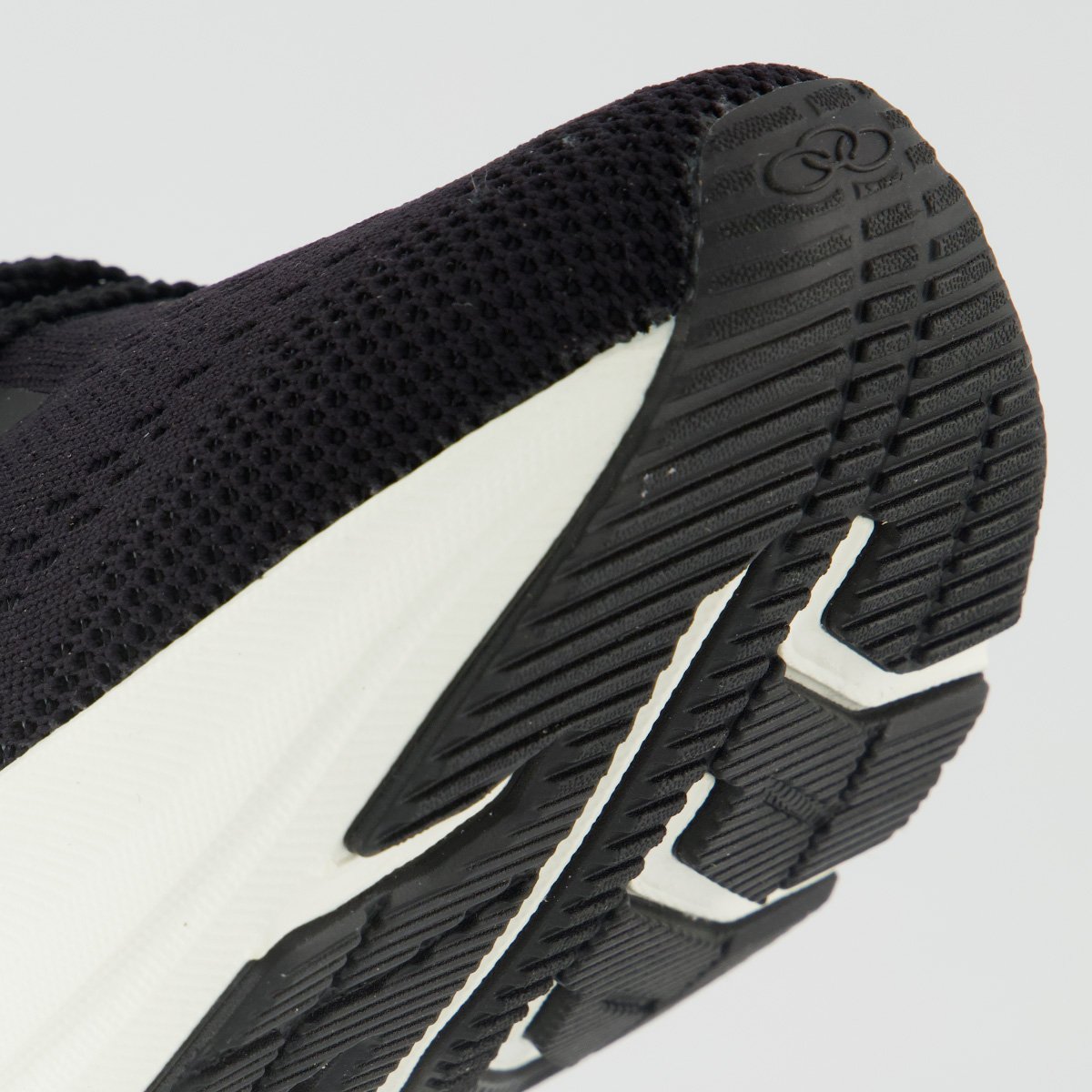 Tênis Olympikus Vibra Feminino Preto e Branco Preto 8