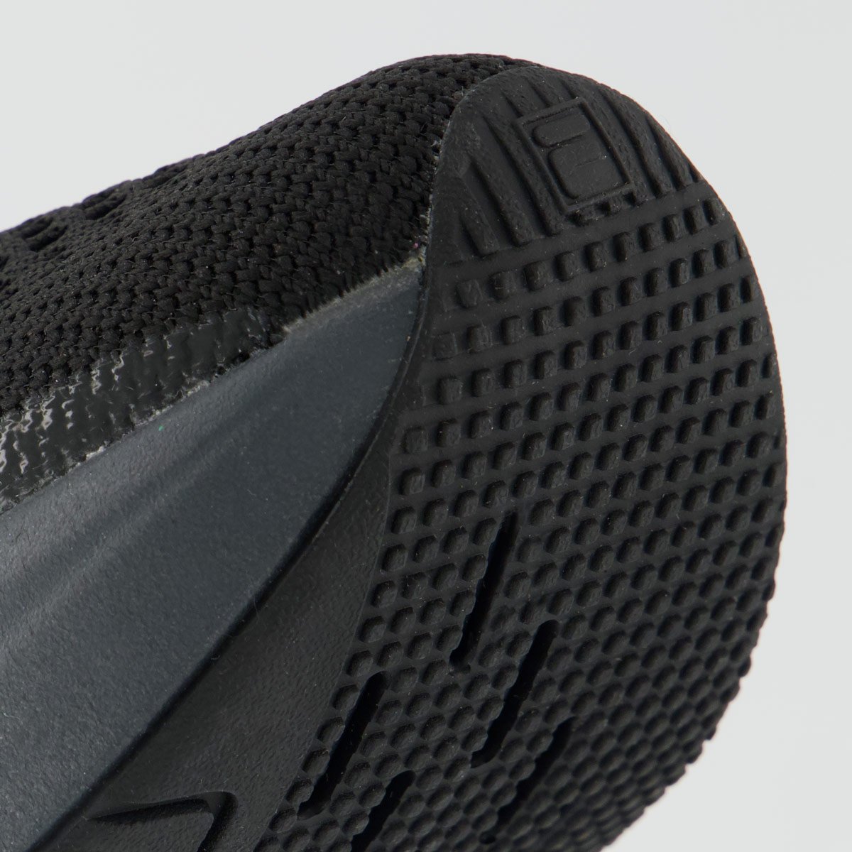 Tênis Fila Speedzone 2 Feminino Preto e Cinza Preto/Cinza 8
