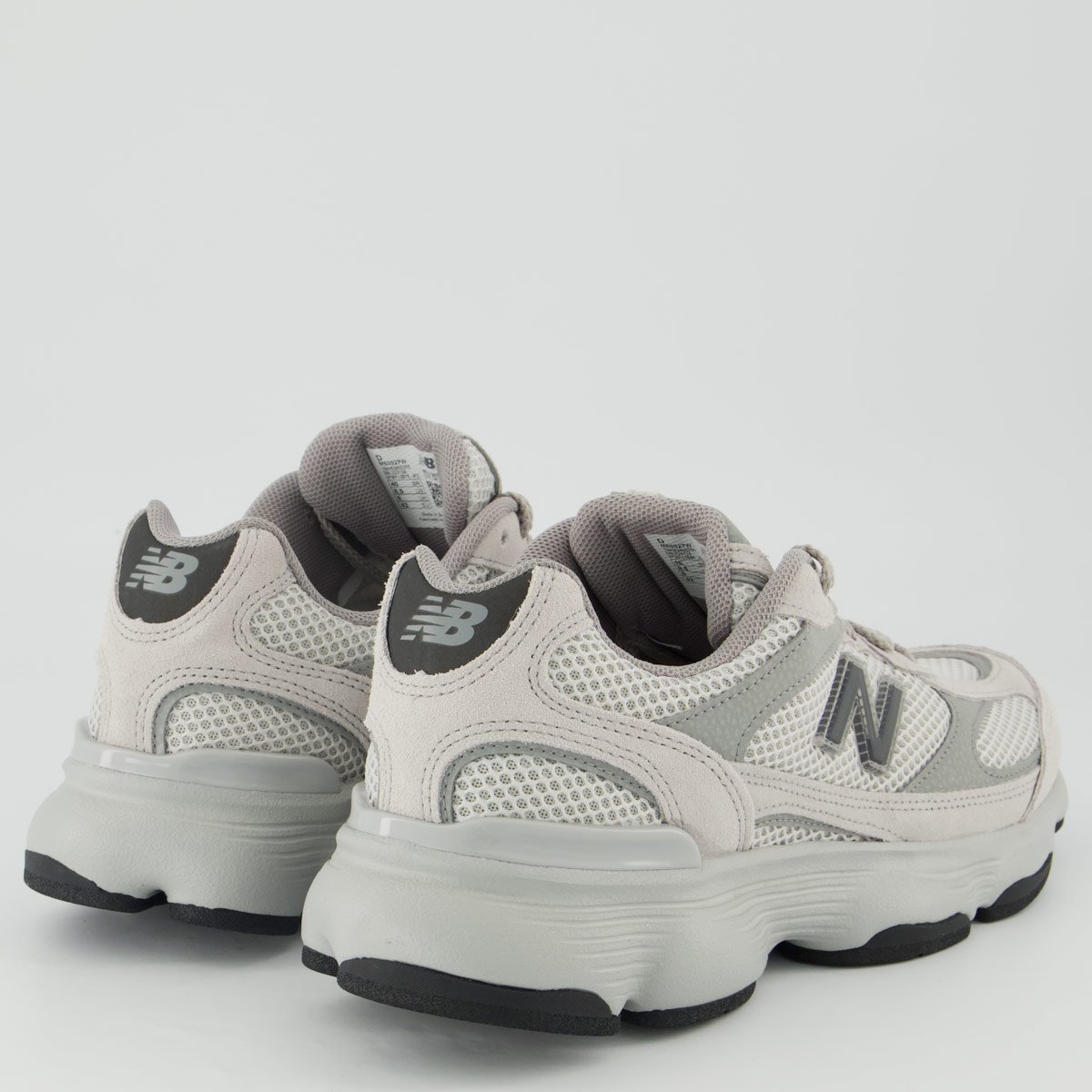 Tênis New Balance 603 Cinza