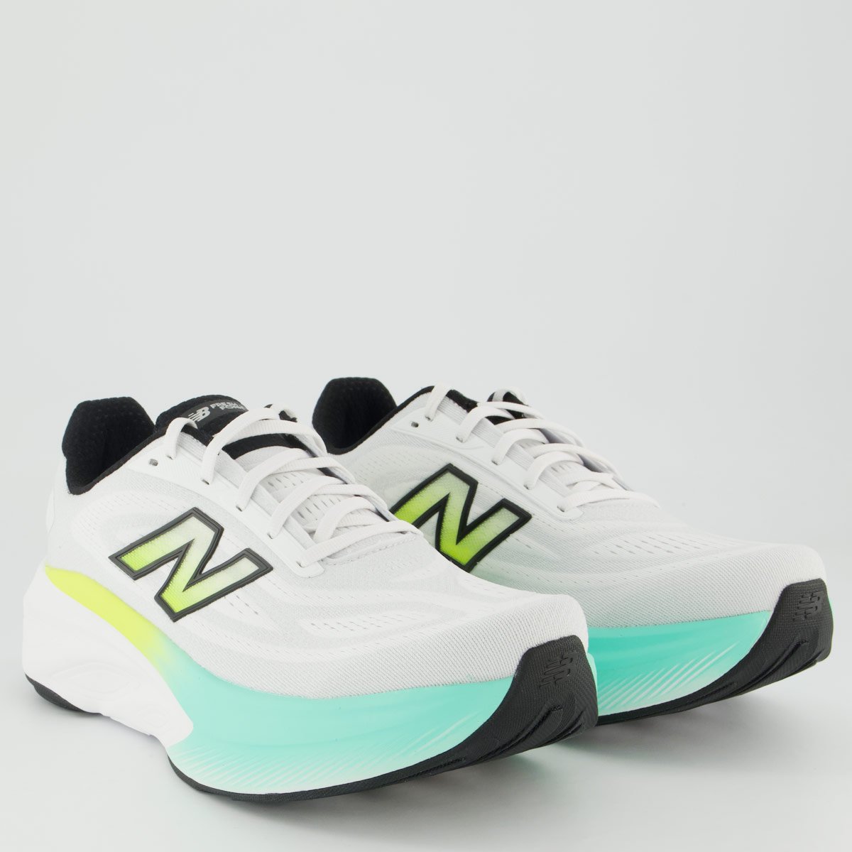 Tênis New Balance Fresh Foam X More V6 Branco Branco 2