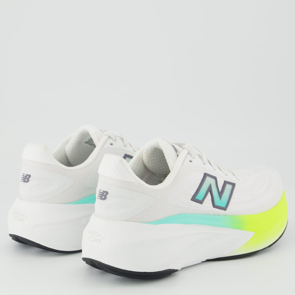 Tênis New Balance Fresh Foam X More V6 Feminino Branco e Verde Branco/Verde 3