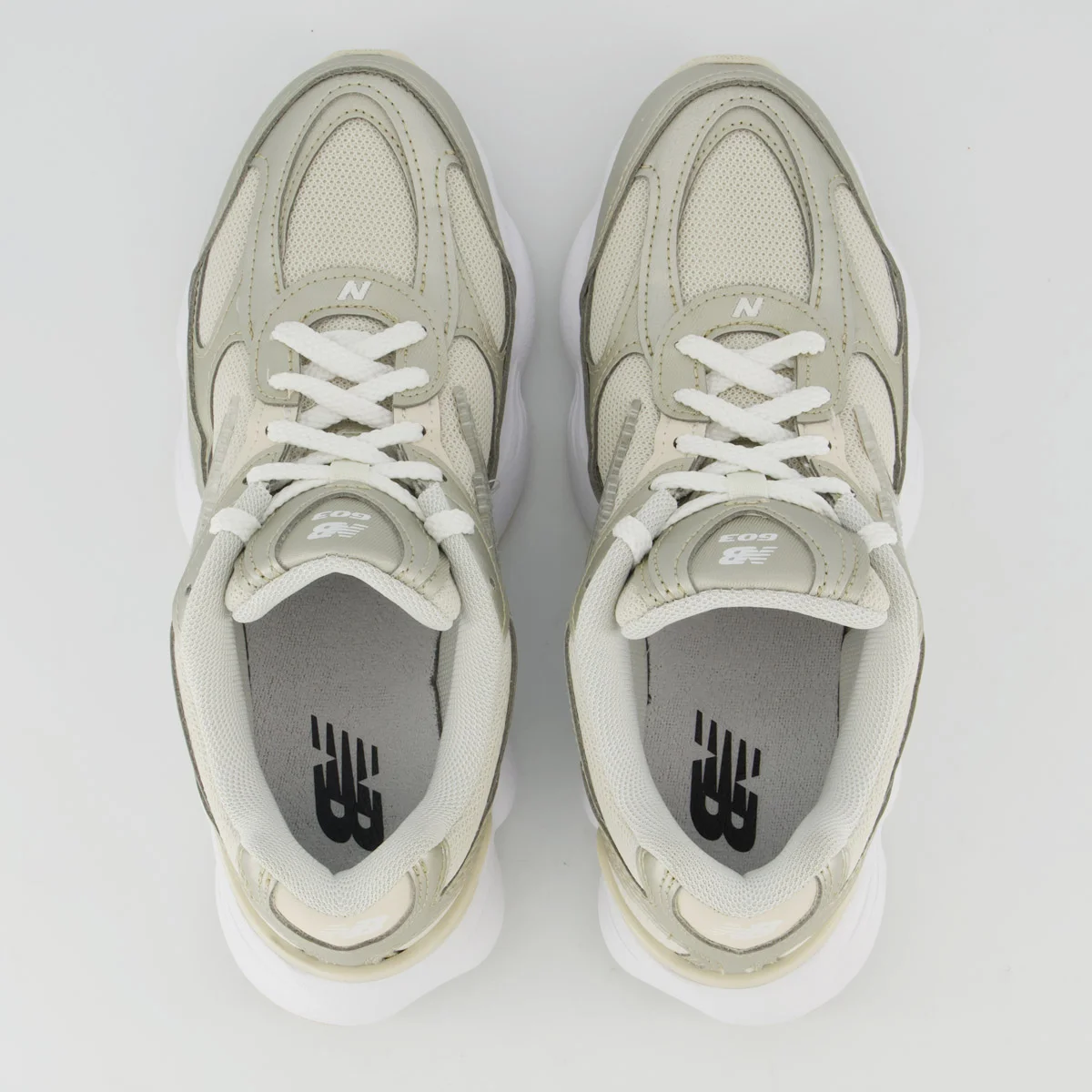 Tênis New Balance 603 Feminino Bege Bege 4