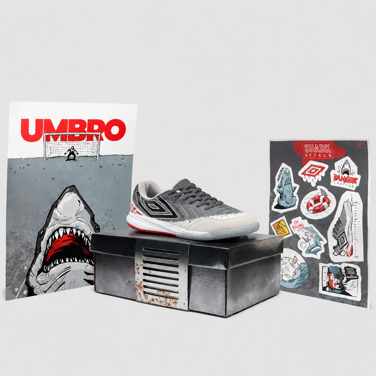 Chuteira Umbro Pro 5 Bump Shark Futsal Cinza e Branca Cinza 10