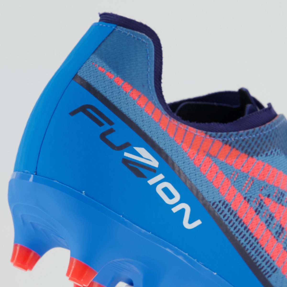 Chuteira Umbro Fuzion II Campo Azul e Rosa Azul/Rosa 6
