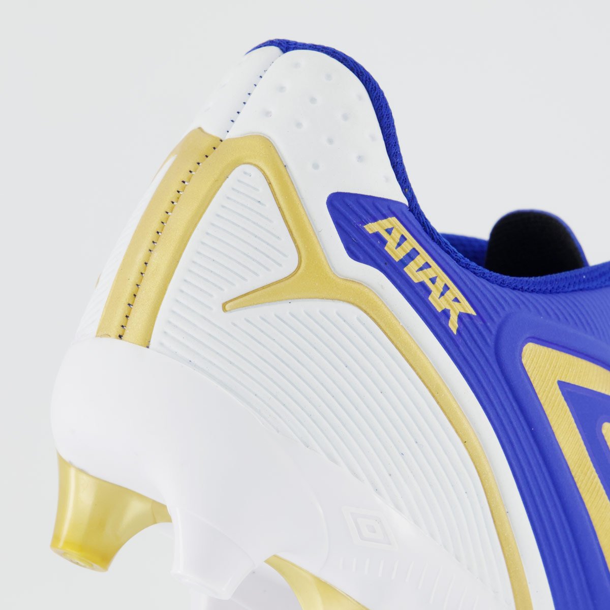 Chuteira Umbro Attak III Campo Azul e Branco Azul/Branco 6