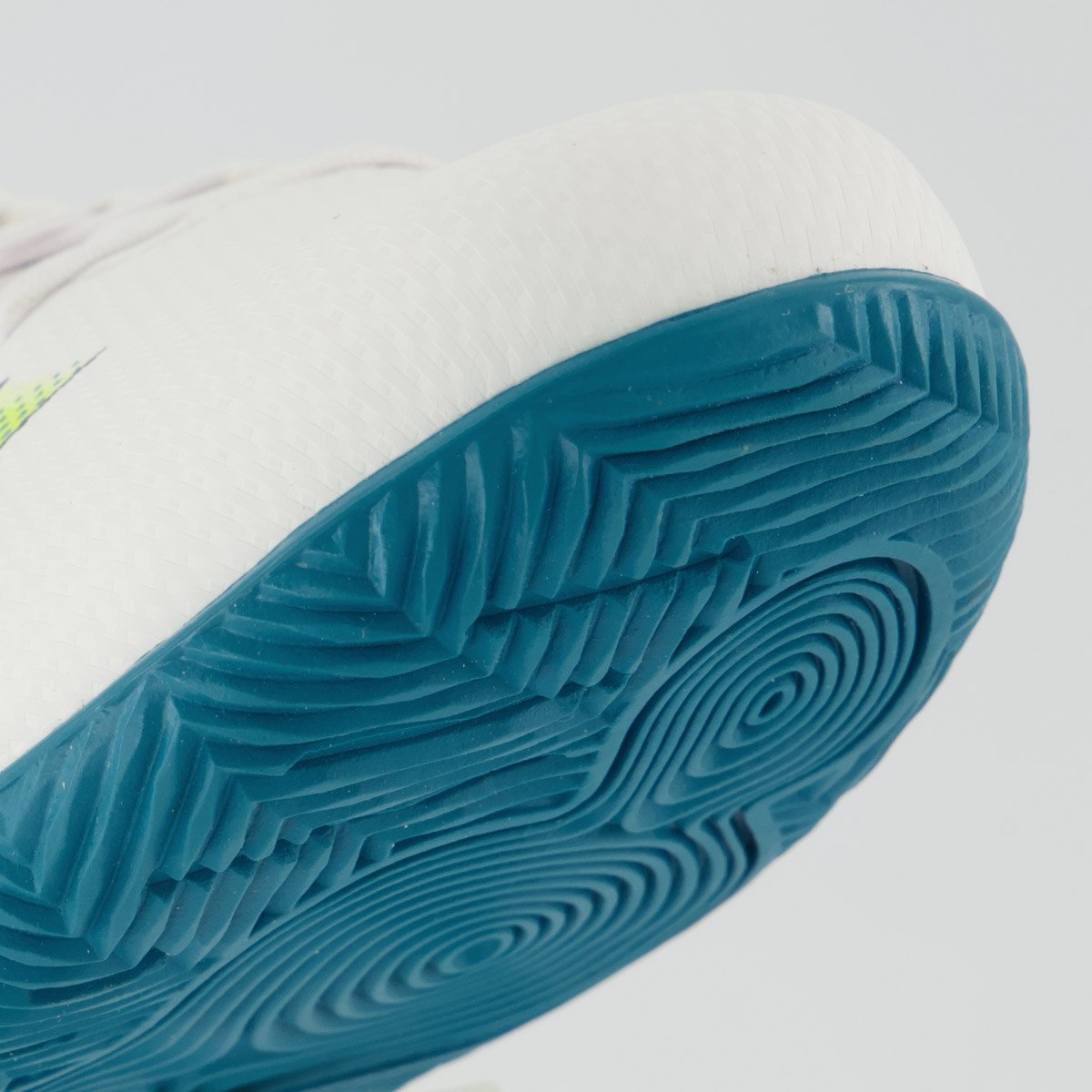 Chuteira New Balance Furon Club ID Futsal IN Branca Branco 8