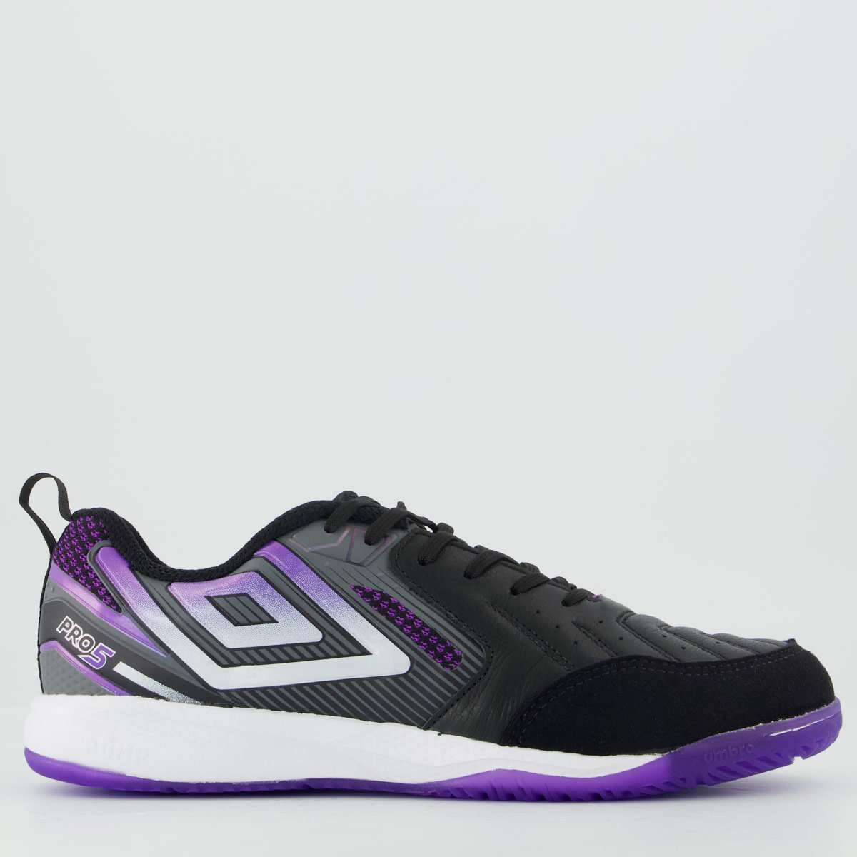 Chuteira Umbro Pro 5 Bump Futsal Preta e Branco