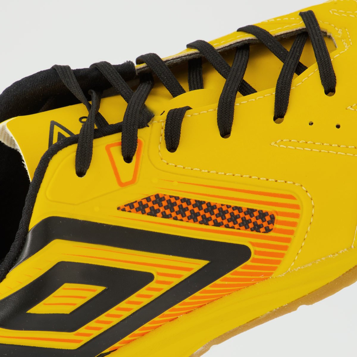 Chuteira Umbro Pro 5 Bump Club II Futsal Amarela e Preta Amarelo/Preto 5