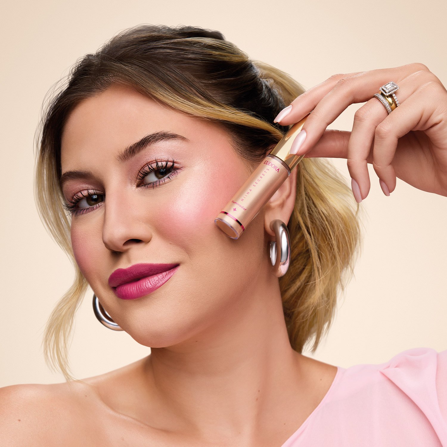 Niina Secrets Luminous Iluminador Líquido Rosé 10ml 10ml 4