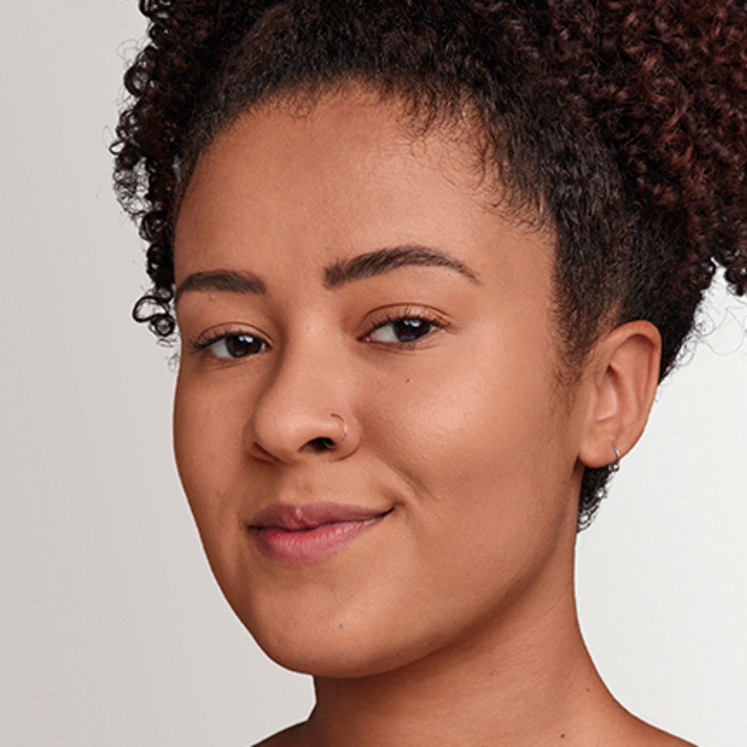 Base Líquida Niina Secrets Hidra Glow Cor 45 30ml Cor 45 4