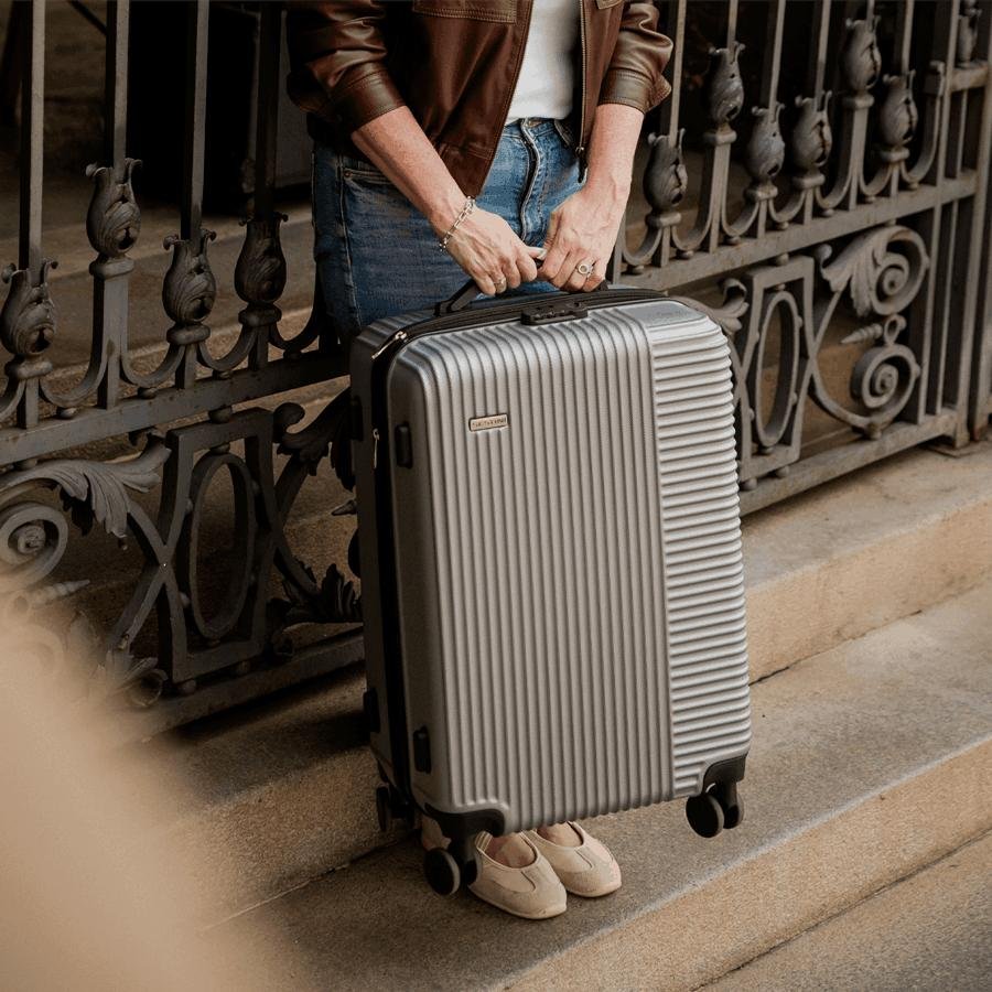 Mala de Viagem Média com Rodas 360º Classy 2 - Prata Prata 13