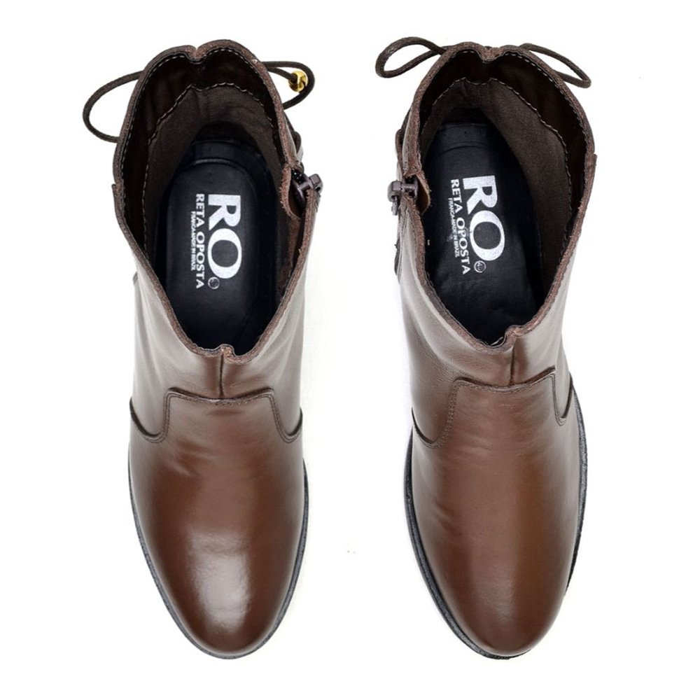 Bota Cano Curto Reta Oposta de Couro Bico Redondo com Detalhe Amarração Marrom 3