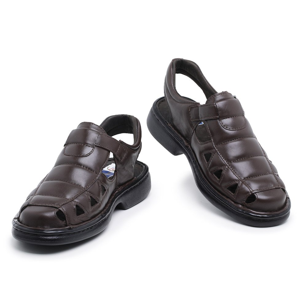 Sandália em Couro Krn Shoes Leve com Detalhes e Fivela e Sola Reta Confortável Marrom 3