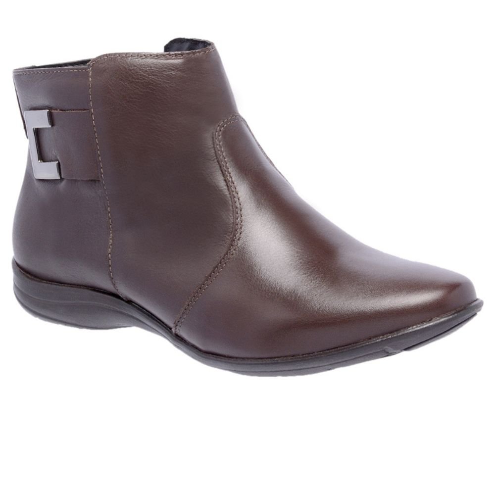 Bota Flat Couro Feminina Zíper Tira Detalhe Metal Moda Resistente Elegante Rasteira