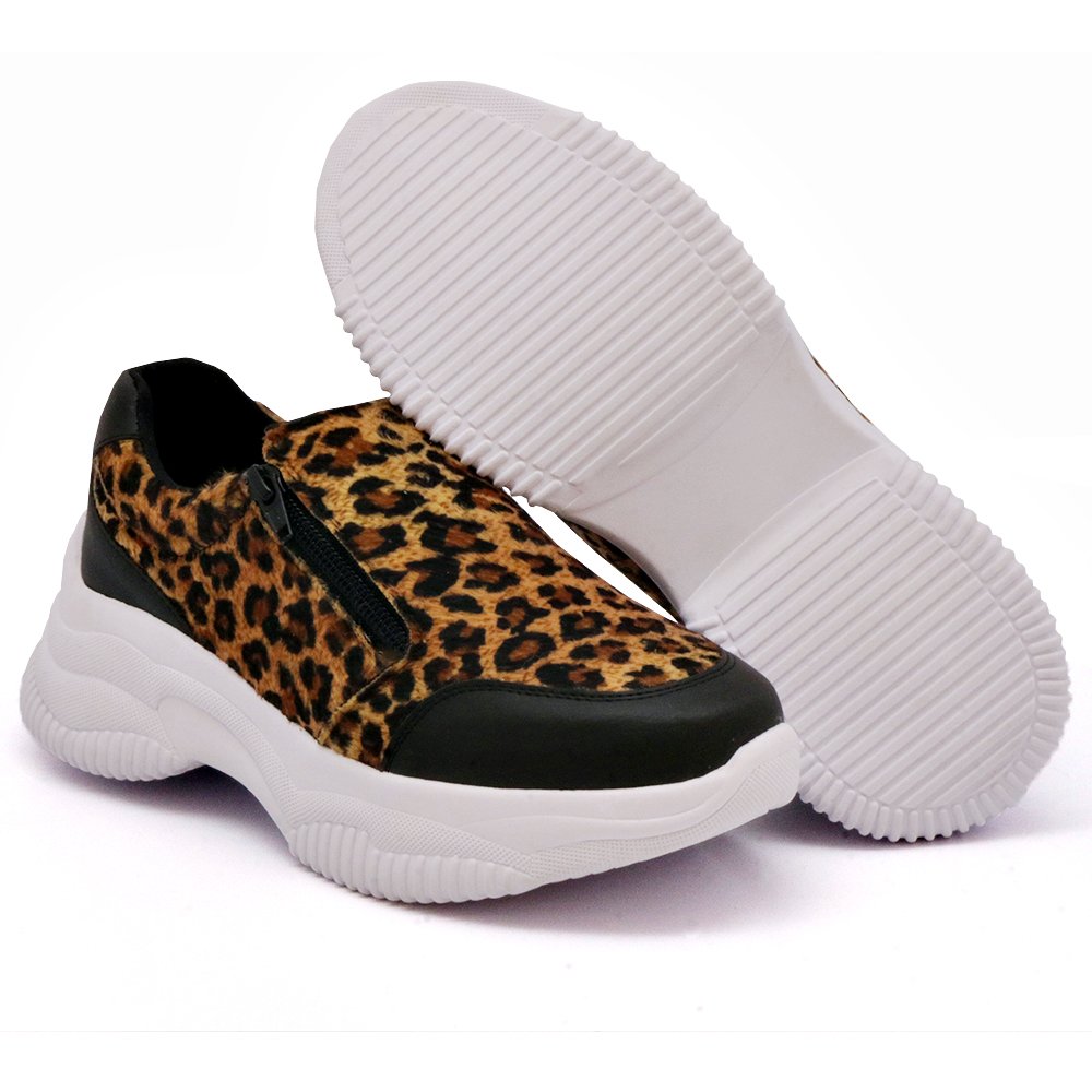 Tenis Chunky Yoyo Store Recorte Estampa Onça sem Cadarço com Ziper e Sola Alta