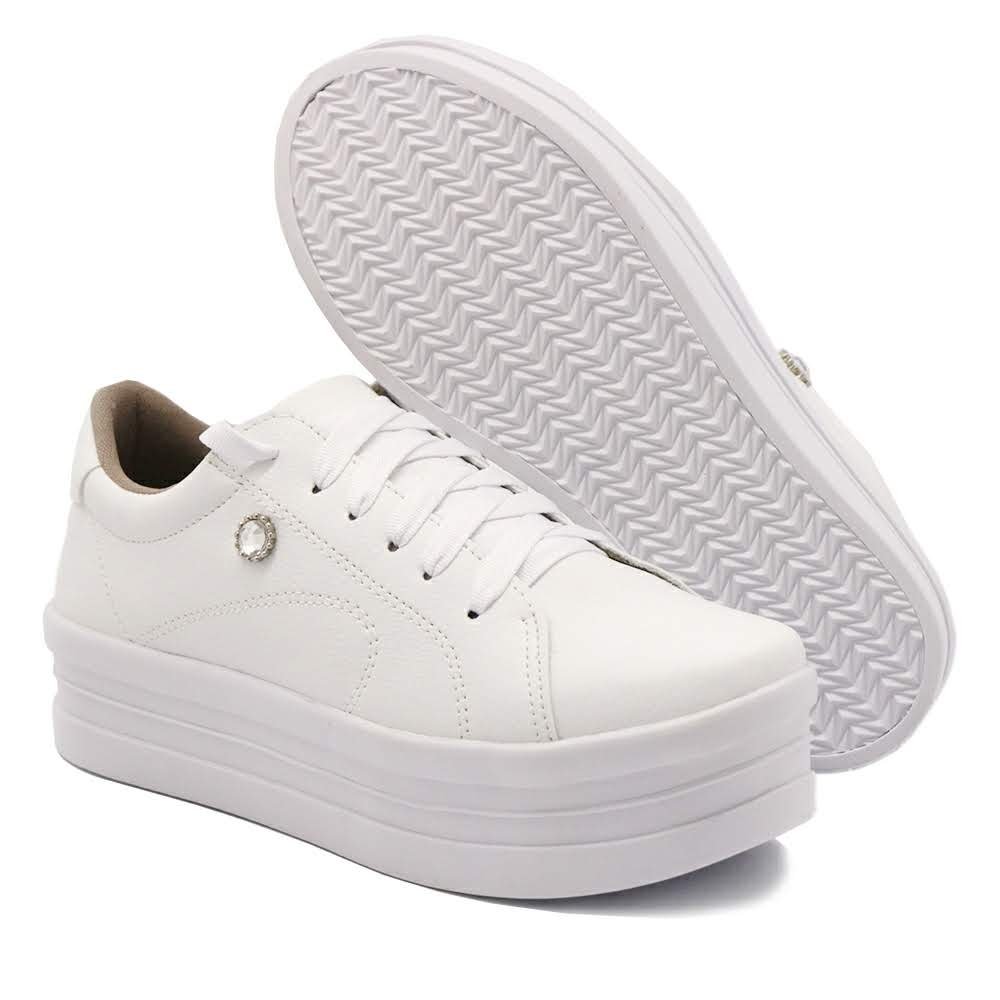 Tênis Casual Sola Alta Yoyo Store com Cadarço Detalhe em Costura e Metal Branco 1