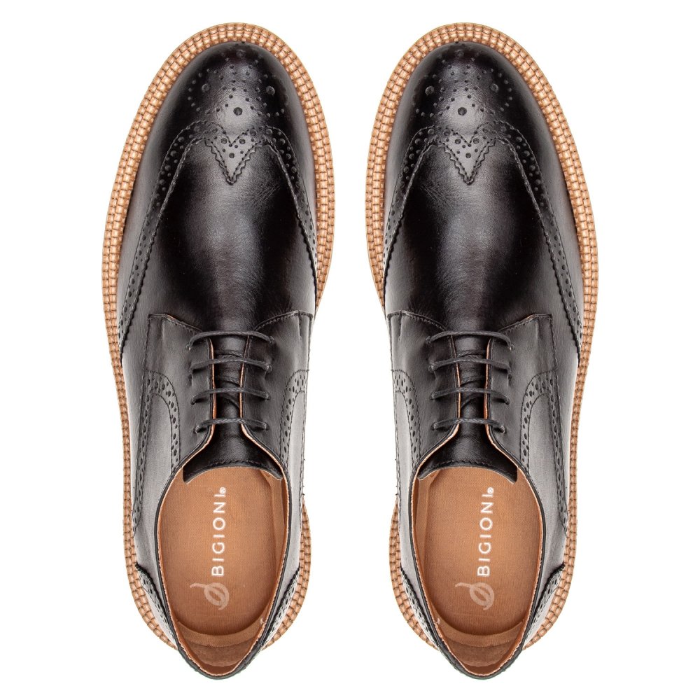 Sapato Oxford em Couro Biggioni com Cadarço Detalhe Perfuros e sola Robusta Preto 4