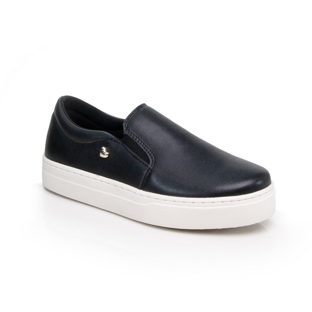 Tênis Slip On Feminino Casual Elástico Calce Fácil Detalhe Coração Metal Confortável Preto 2