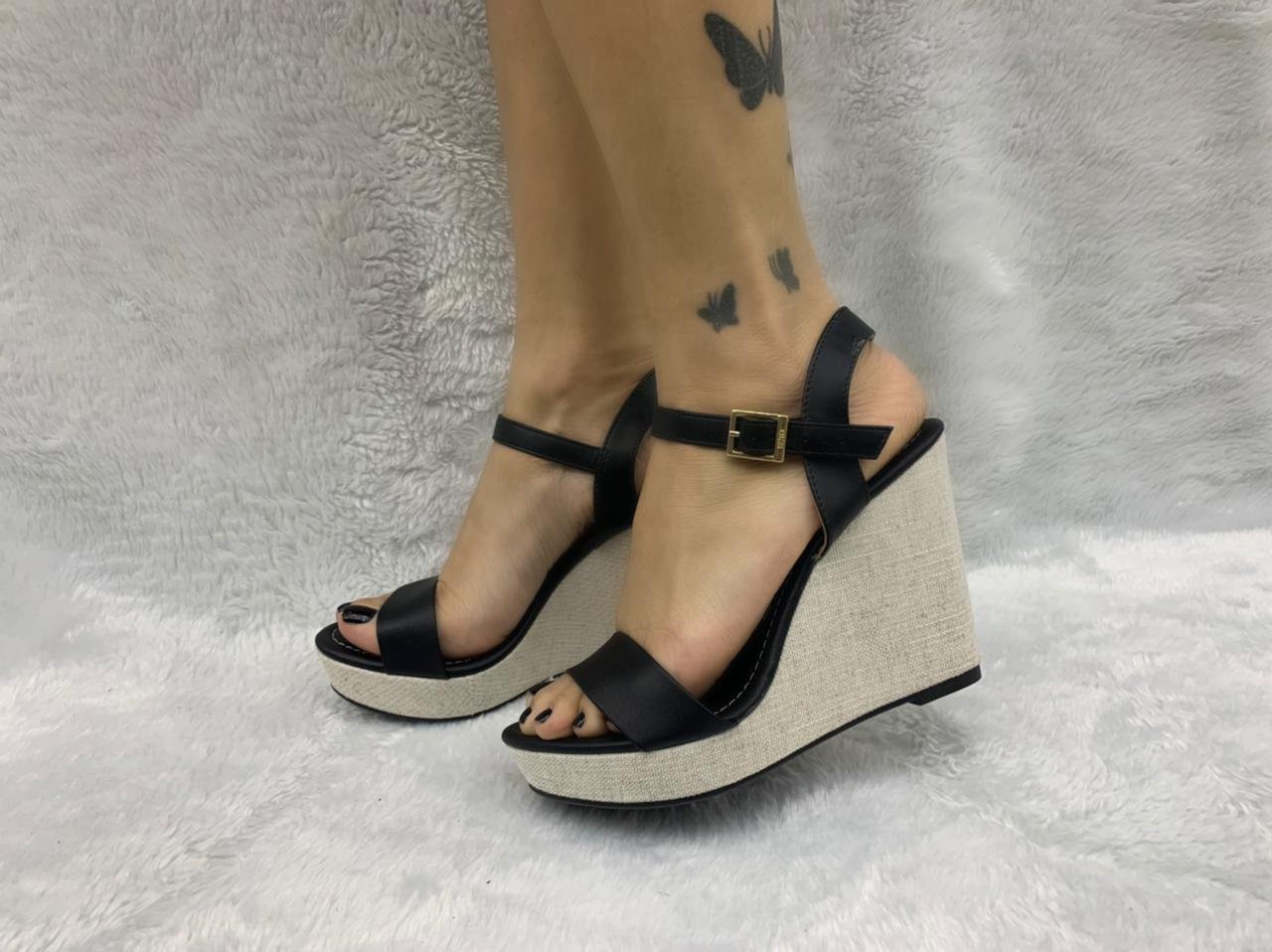 Sandália Feminina Vizzano Anabela Plataforma Preto 3