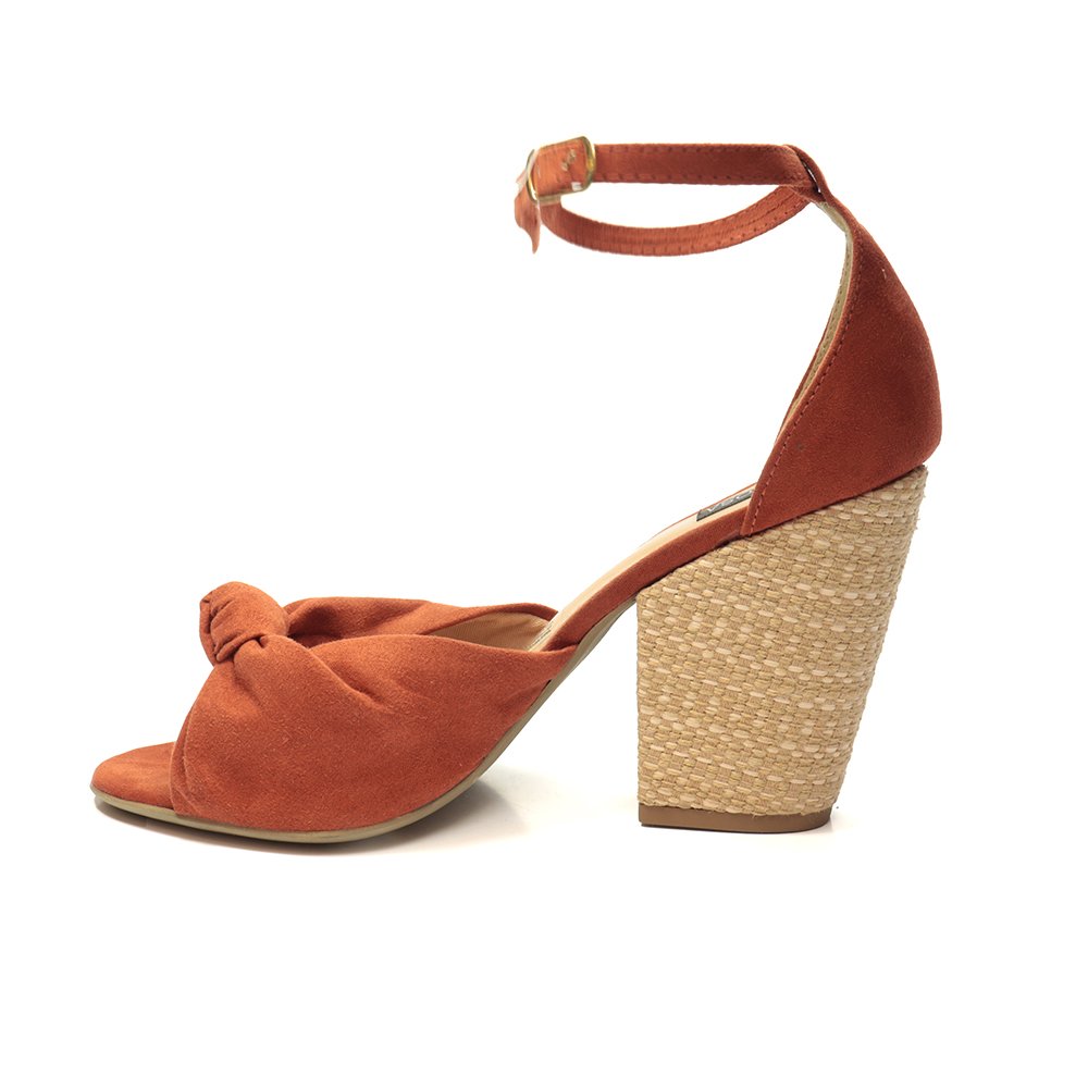 Sandália Feminina Villa Rosa Salto Blocado Tira Ajustável Marrom 2