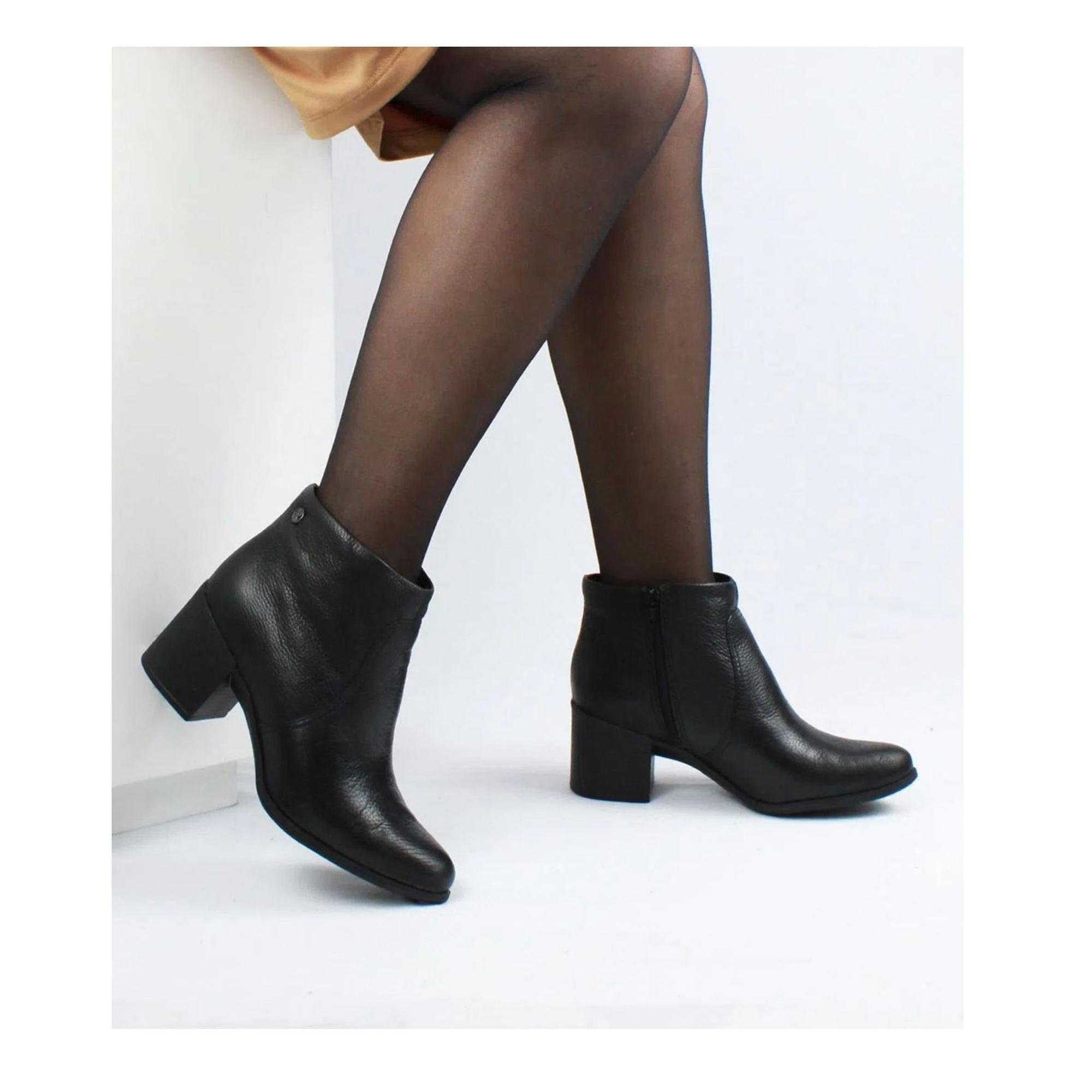 Bota Feminina Bottero Cano Baixo Salto Blocado Preto 5