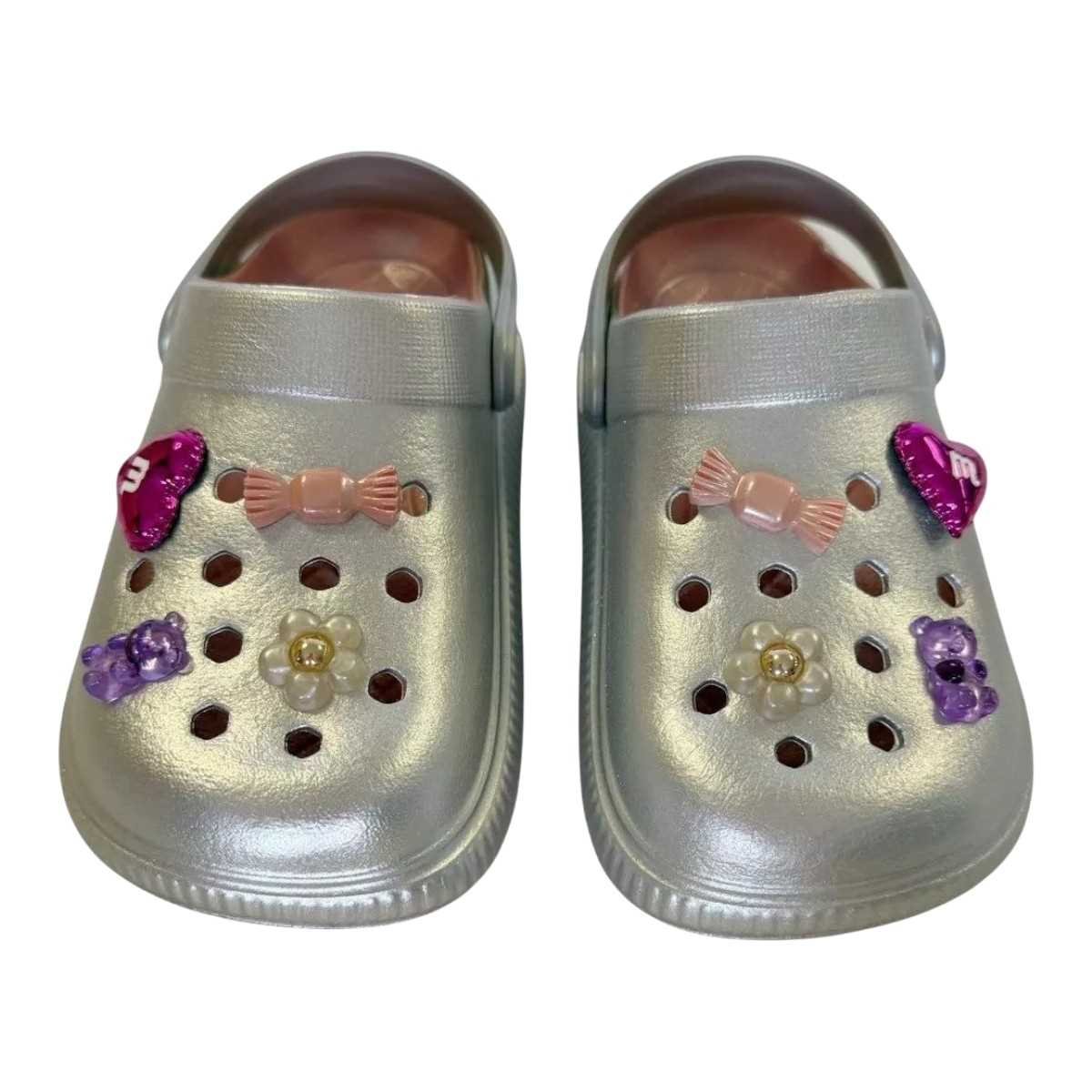 Chinelo Infantil Menina Molekinha Com Broches Decorativos Prata 2