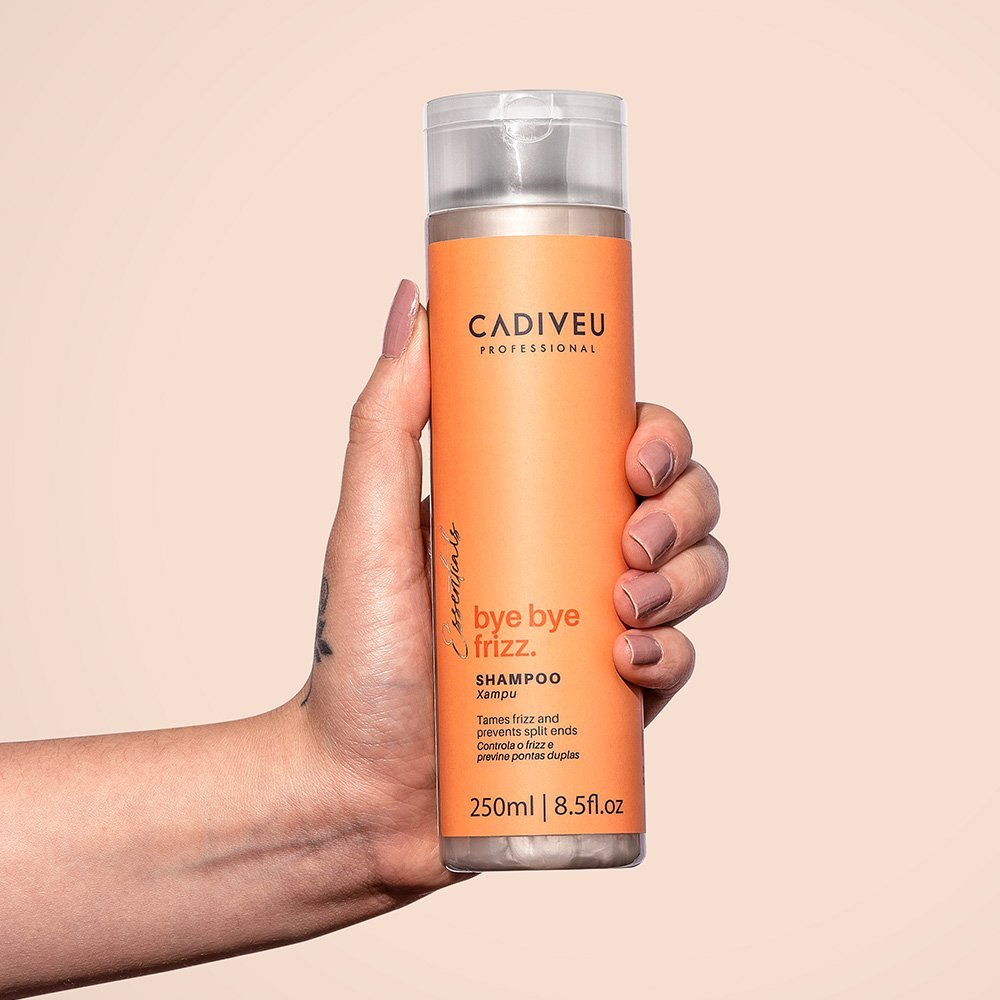 Kit Cadiveu Professional Bye Bye Frizz Shampoo e Leave-in (2 produtos) ÚNICO 3