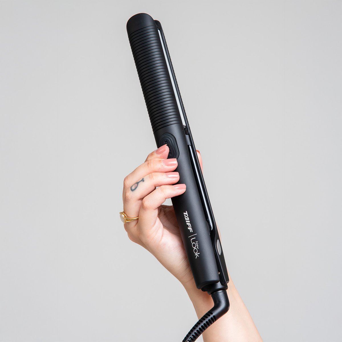 Taiff New Look Bivolt - Prancha de Cabelo Preto 5