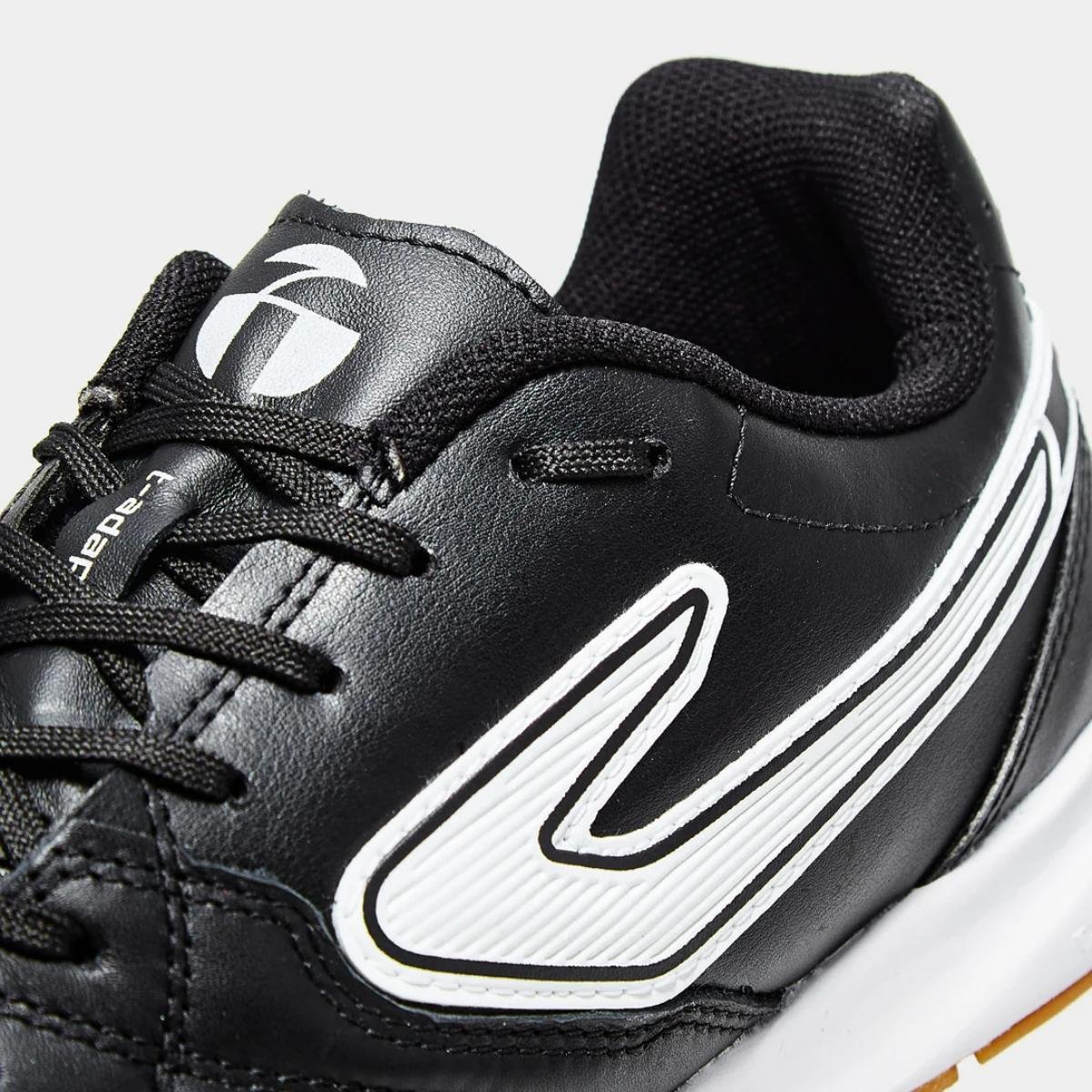Chuteira Futsal Topper Maestro PRO V Unissex - Preto e Branco Preto/Branco 6