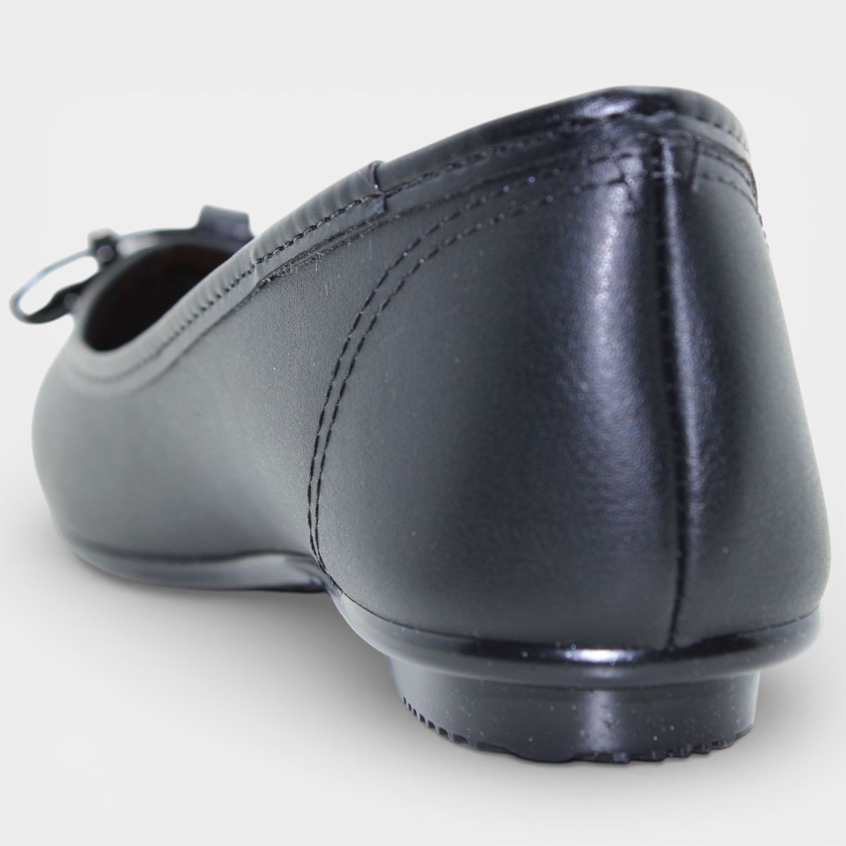 Sapatilha Moleca Bico Redondo Laço Ilhós Feminina - Preto Preto 4