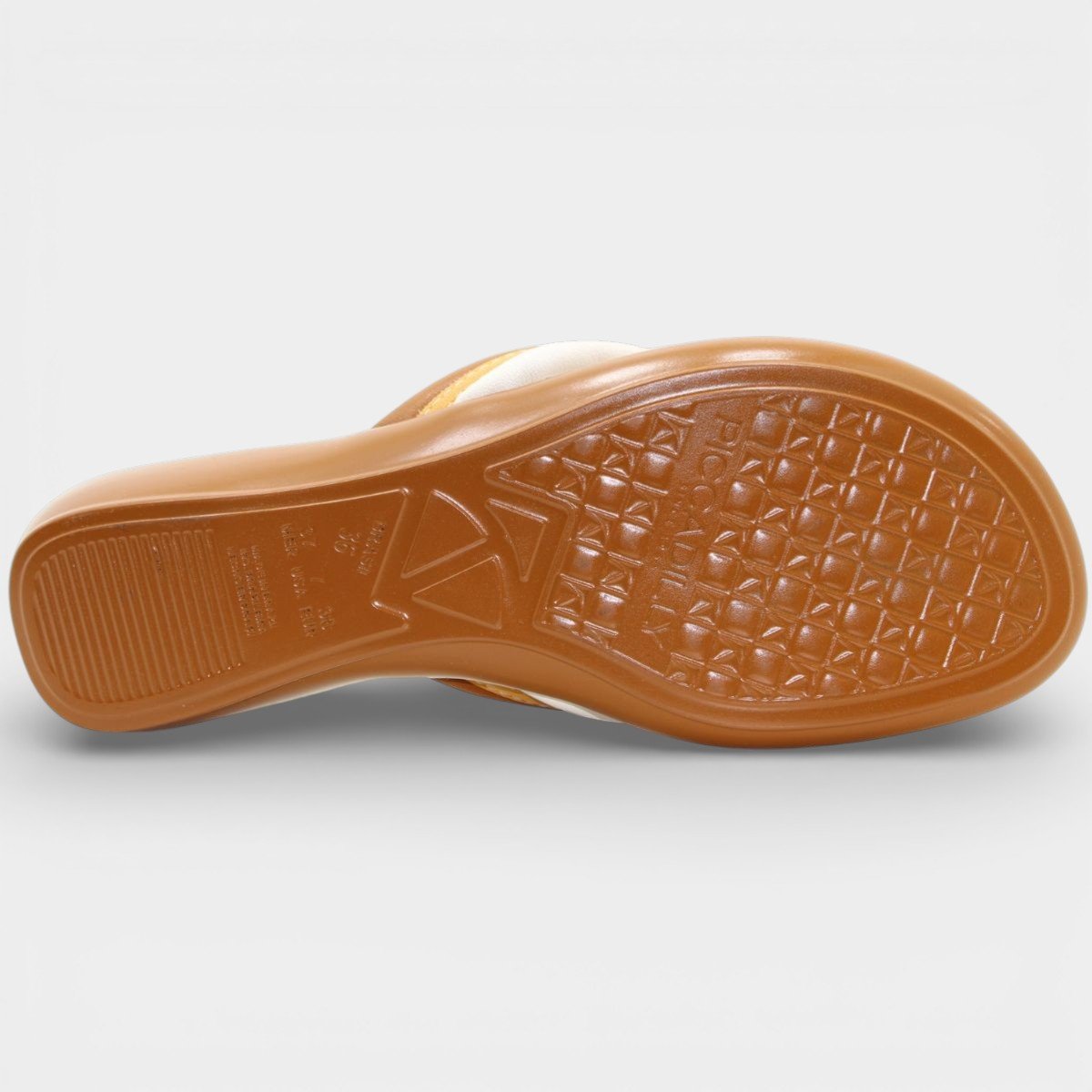 Chinelo Anabela Piccadilly Detalhe Dourado Feminino - Caramelo Marrom 5