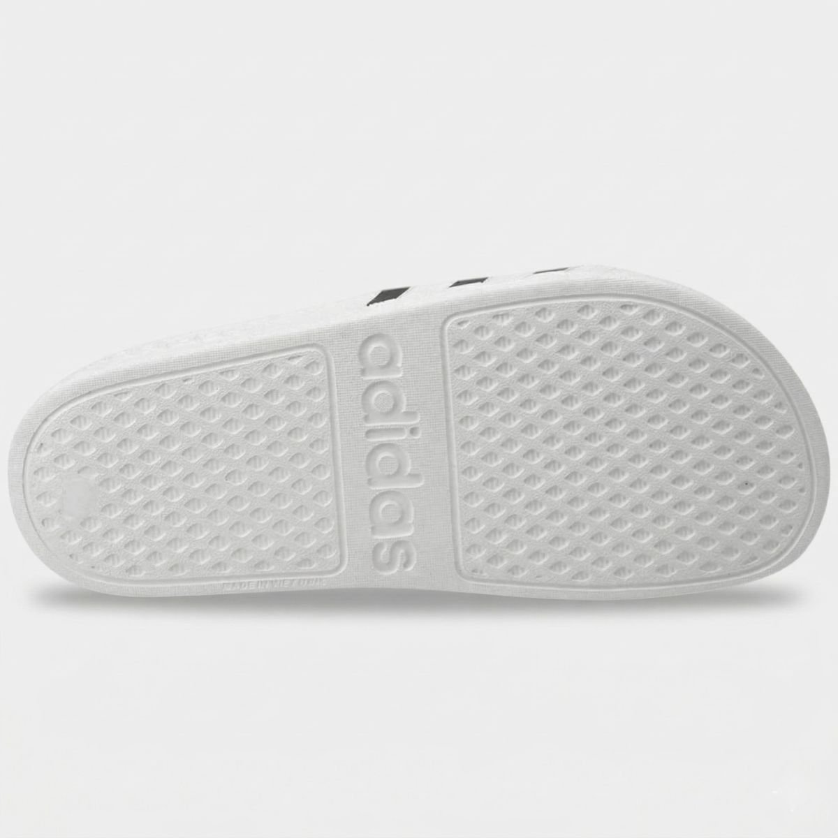 Chinelo Adidas Adilette Unissex - Branco e Preto Branco 4