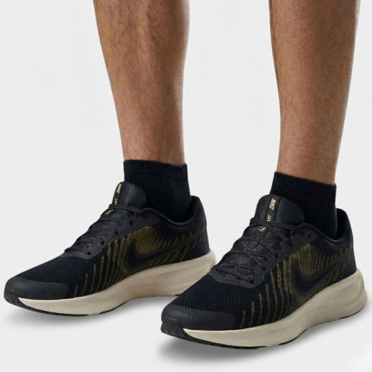 Tênis Nike Run Defy Masculino - Preto e Off White Cinza 5