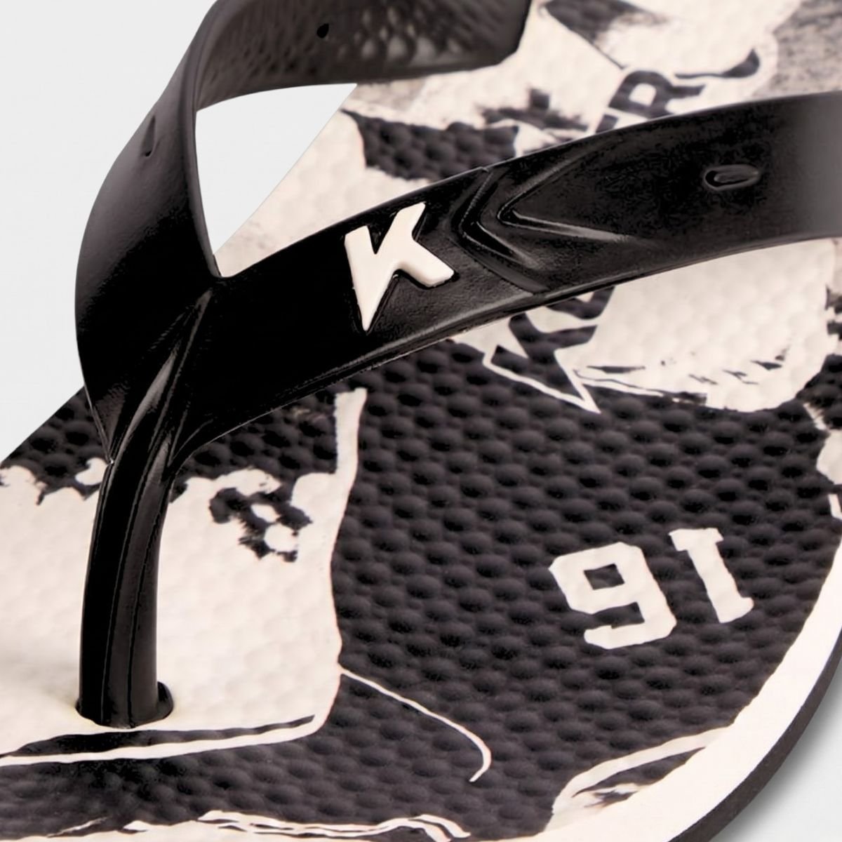 Chinelo Kenner Summer Gol Masculino - Preto e Branco Cinza 4